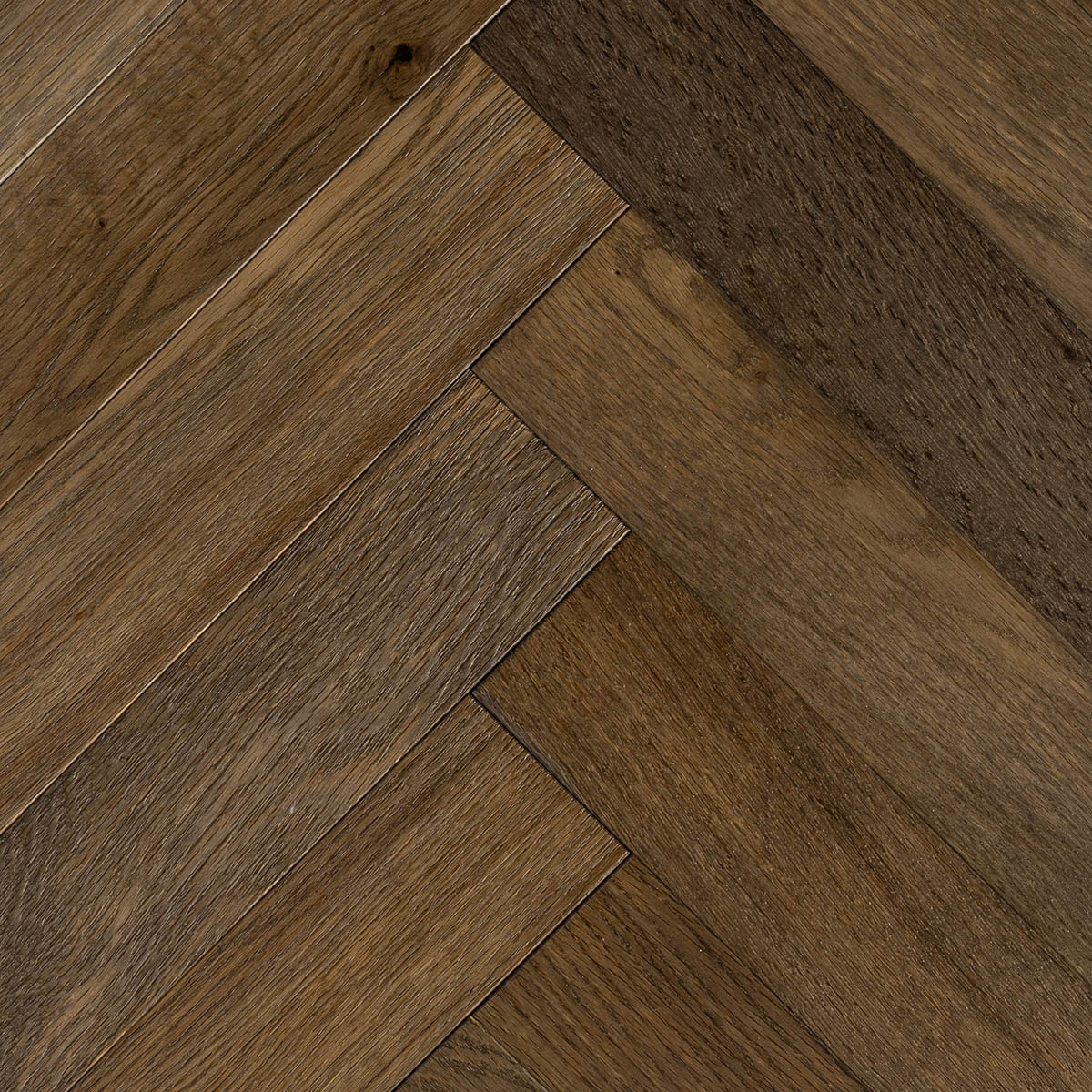 Smithpool Road - Rustic-Grade Oak Herringbone Floor 280mm x 70mm