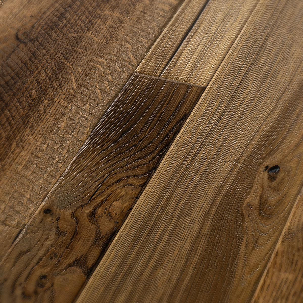 mackenzie-square - Brushed, Distressed Mixed Width Oak Floor
