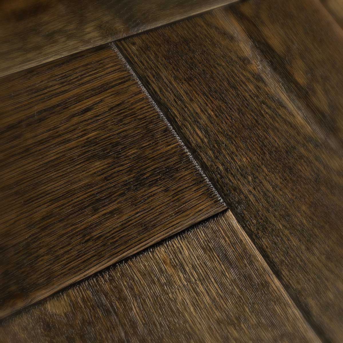 Cobbled Edged Oak Herringbone Floor 500mm x 120mm
