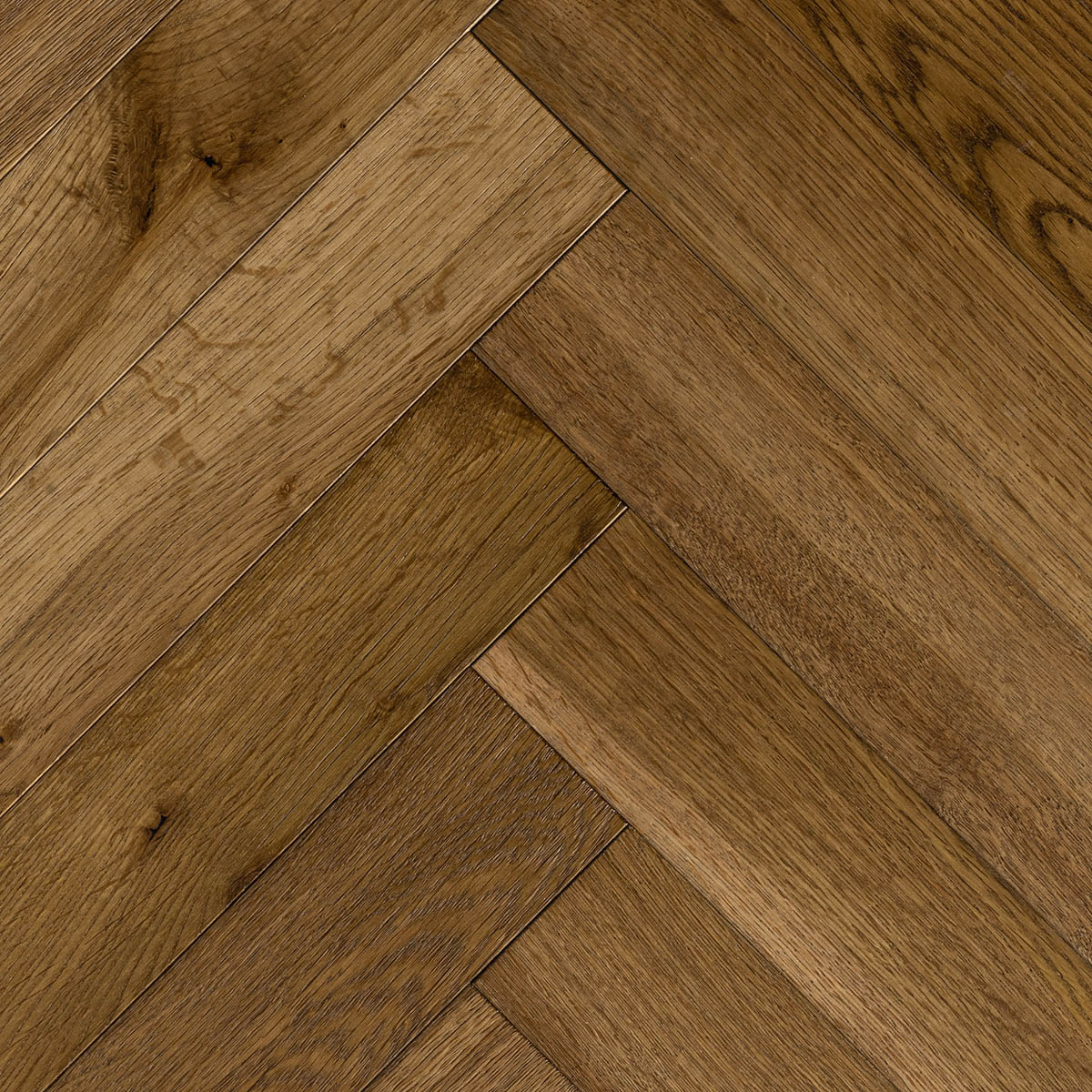 Nutmeg Close - Light Oak Herringbone Floor 280mm x 70mm