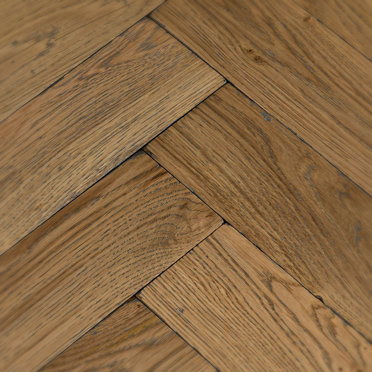 botham - Solid Oak Polished Herringbone Floor